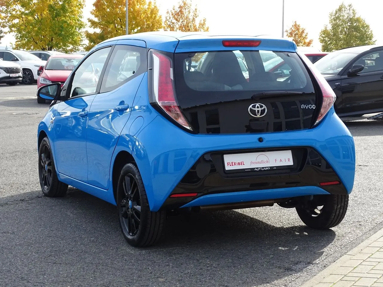 Toyota Aygo 1.0 VVT-i x-play touch...  Image 2