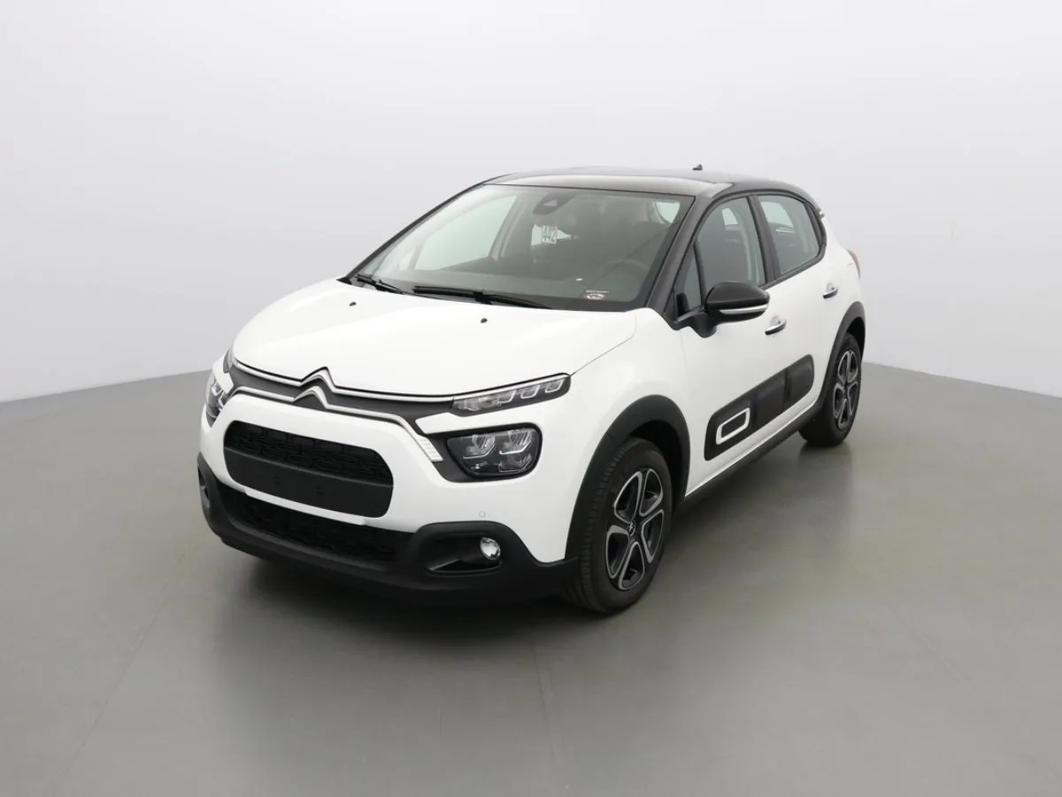 Citroen C3 PURETECH 110 SHINE Image 1